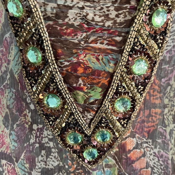 Tunic - Picture 4 of 5